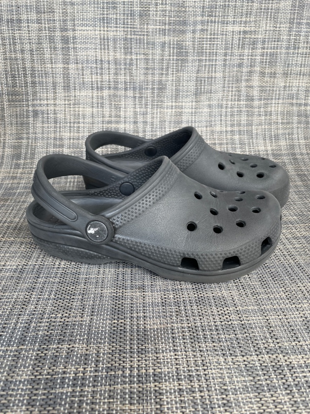 CROCS Kids Classic Clog Slip on sandals in black unisex size 13